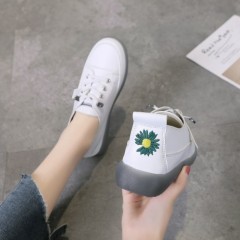 真軟皮牛筋底一腳蹬女春季平底淺口單鞋百搭小雛菊學生皮鞋