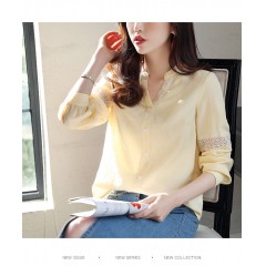 2020年春季新品女款韓版時(shí)尚百搭甜美拼接花邊V領(lǐng)襯衫